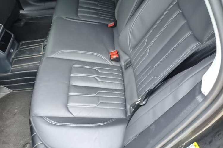 Used Audi A6L 2020 45 TFSI quattro Prestige Edition Left Rear Seat