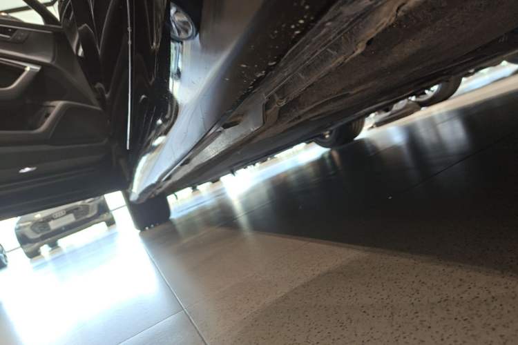 Used Audi A6L 2020 40 TFSI Luxury Dynamic Edition Left Side Sill