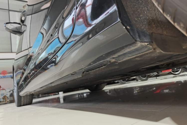 Used Audi A6L 2020 40 TFSI Luxury Dynamic Edition Left Side Sill