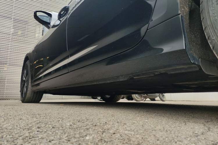 Used Audi A6L 2020 55 TFSI quattro Prestige Dynamic Edition Left Side Sill