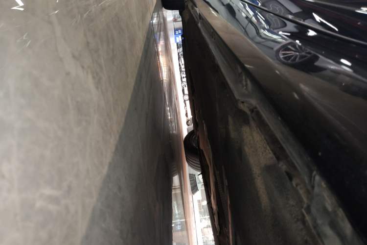 Used Audi A6L 2020 40 TFSI Luxury Dynamic Edition Left Side Sill