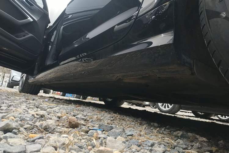 Used Audi A6L 2020 40 TFSI Luxury Dynamic Edition Left Side Sill