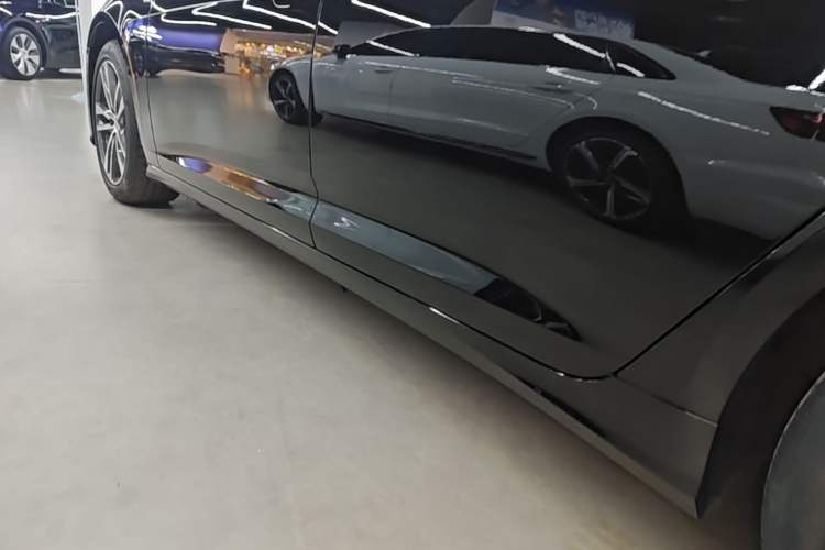 Used Audi A6L 2020 40 TFSI Luxury Dynamic Edition Left Side Sill