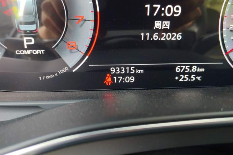 Used Audi A6L 2020 45 TFSI Prestige Dynamic Edition Odometer Close Up