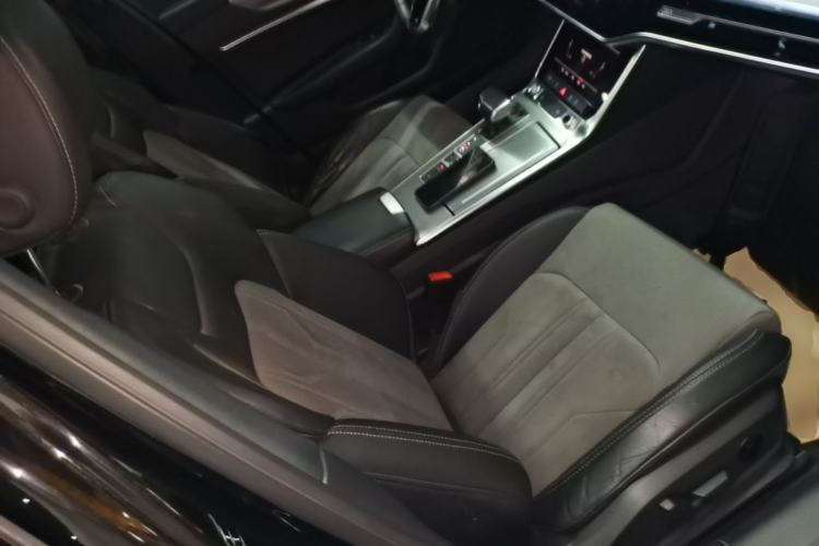 Used Audi A6L 2020 40 TFSI Luxury Dynamic Edition Right Front Seat