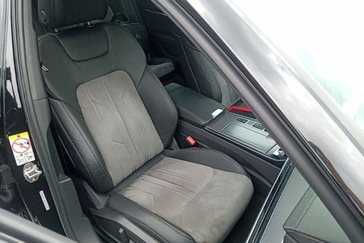 Used Audi A6L 2020 40 TFSI Luxury Dynamic Edition Right Front Seat