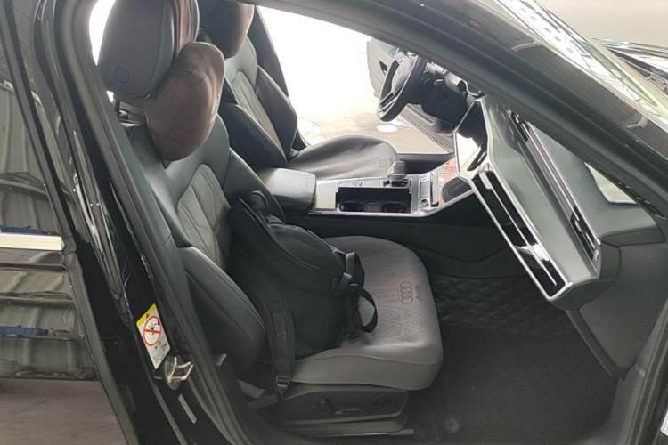 Used Audi A6L 2020 45 TFSI quattro Prestige Dynamic Edition Right Front Seat