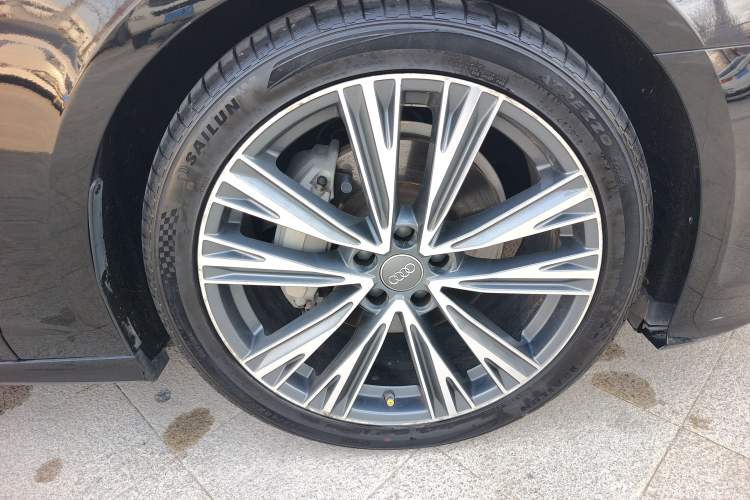 Used Audi A6L 2020 45 TFSI Prestige Dynamic Edition Right Front Wheel Hub