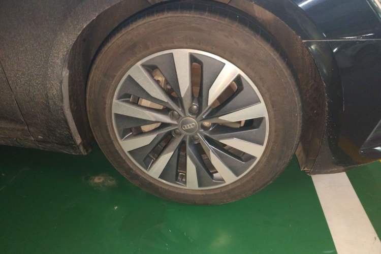 Used Audi A6L 2020 45 TFSI Prestige Elegant Edition Right Front Wheel Hub