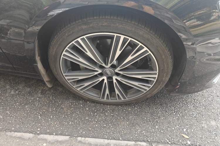Used Audi A6L 2020 45 TFSI quattro Prestige Dynamic Edition Right Front Wheel Hub
