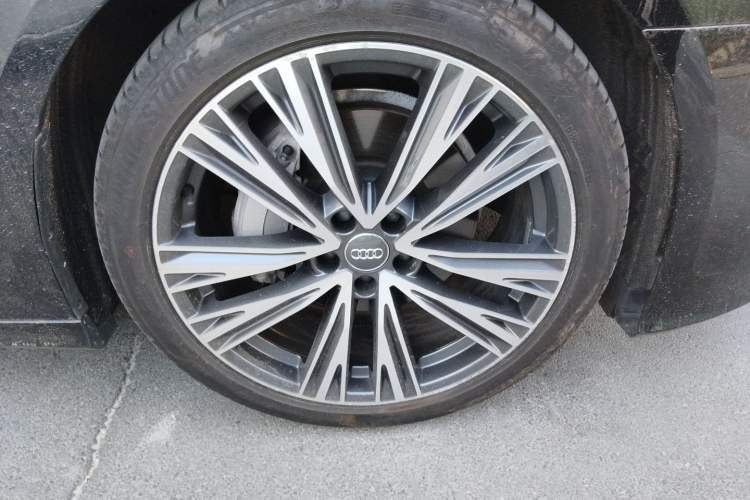 Used Audi A6L 2020 45 TFSI Prestige Dynamic Edition Right Front Wheel Hub