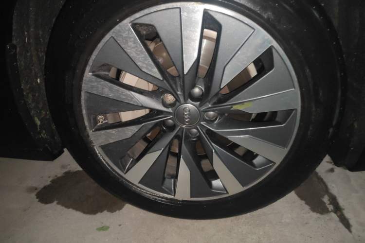 Used Audi A6L 2020 45 TFSI Prestige Elegant Edition Right Front Wheel Hub