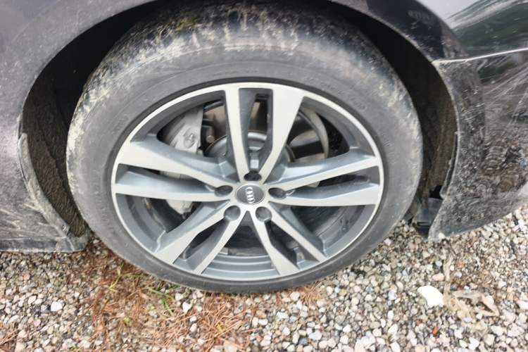 Used Audi A6L 2020 40 TFSI Luxury Dynamic Edition Right Front Wheel Hub