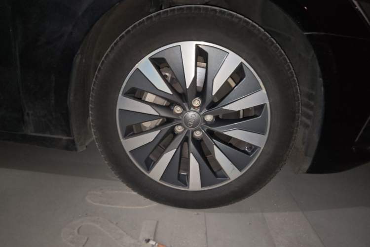 Used Audi A6L 2020 45 TFSI Prestige Elegant Edition Right Front Wheel Hub