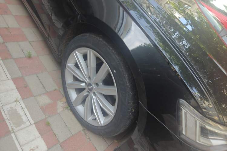 Used Audi A6L 2020 45 TFSI Prestige Dynamic Edition Right Front Wheel Hub