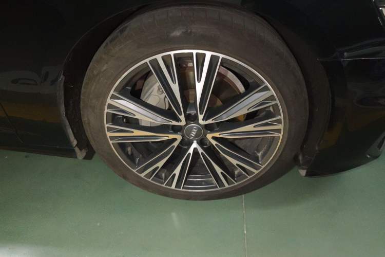 Used Audi A6L 2020 45 TFSI Prestige Dynamic Edition Right Front Wheel Hub