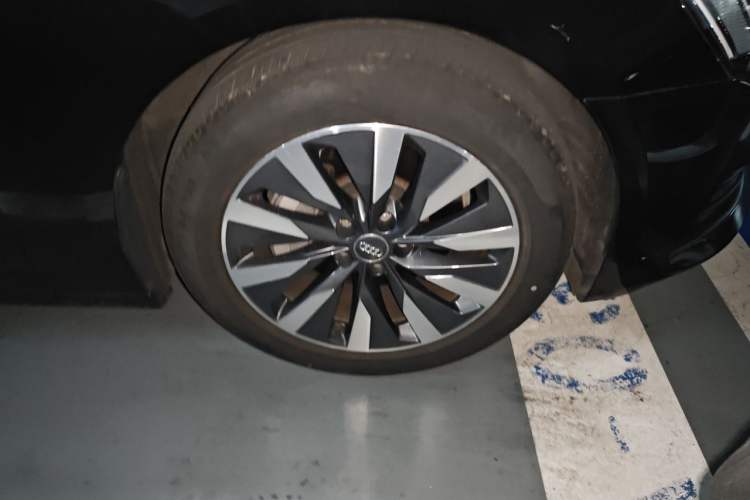 Used Audi A6L 2020 45 TFSI Prestige Elegant Edition Right Front Wheel Hub