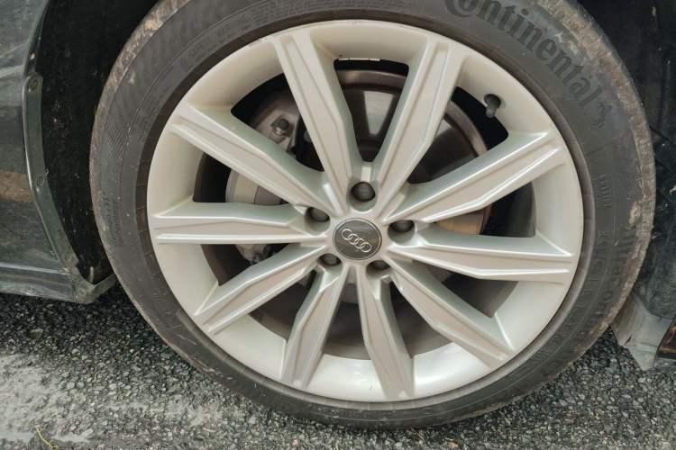 Used Audi A6L 2020 45 TFSI Prestige Dynamic Edition Right Front Wheel Hub