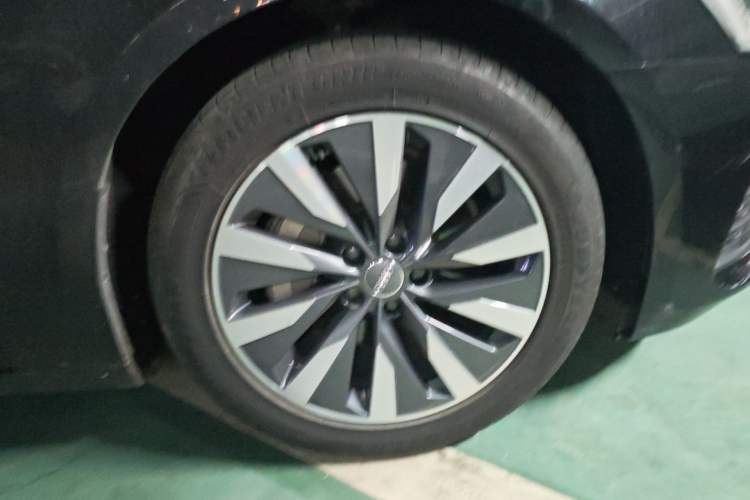 Used Audi A6L 2020 45 TFSI Prestige Elegant Edition Right Front Wheel Hub
