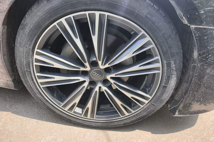 Used Audi A6L 2020 45 TFSI Prestige Dynamic Edition Right Front Wheel Hub