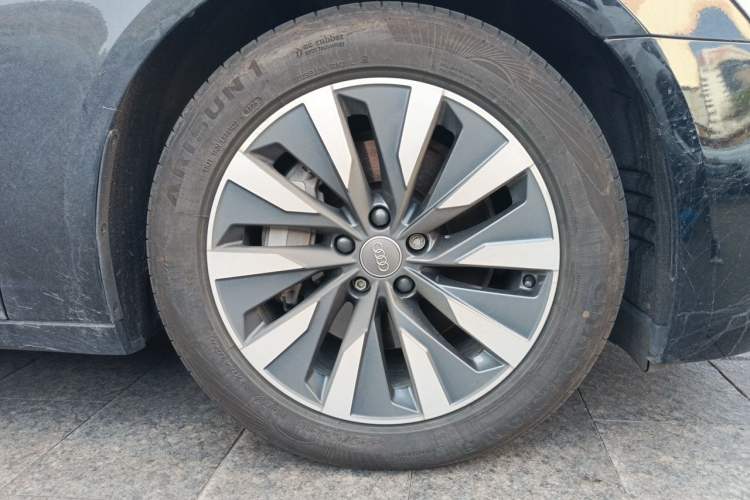 Used Audi A6L 2020 45 TFSI Prestige Elegant Edition Right Front Wheel Hub