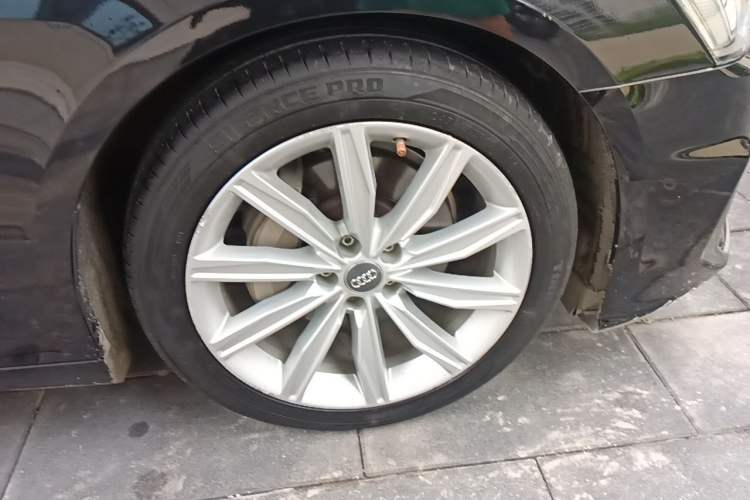 Used Audi A6L 2020 45 TFSI Prestige Dynamic Edition Right Front Wheel Hub