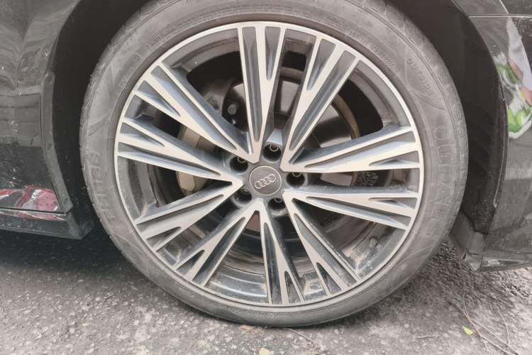 Used Audi A6L 2020 40 TFSI Luxury Dynamic Edition Right Front Wheel Hub
