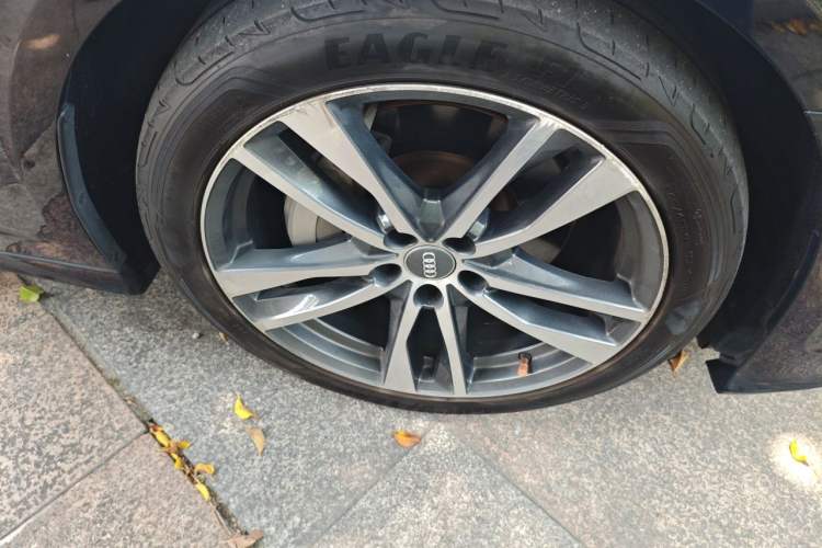 Used Audi A6L 2020 40 TFSI Luxury Dynamic Edition Right Front Wheel Hub