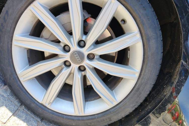 Used Audi A6L 2020 45 TFSI Prestige Dynamic Edition Right Front Wheel Hub