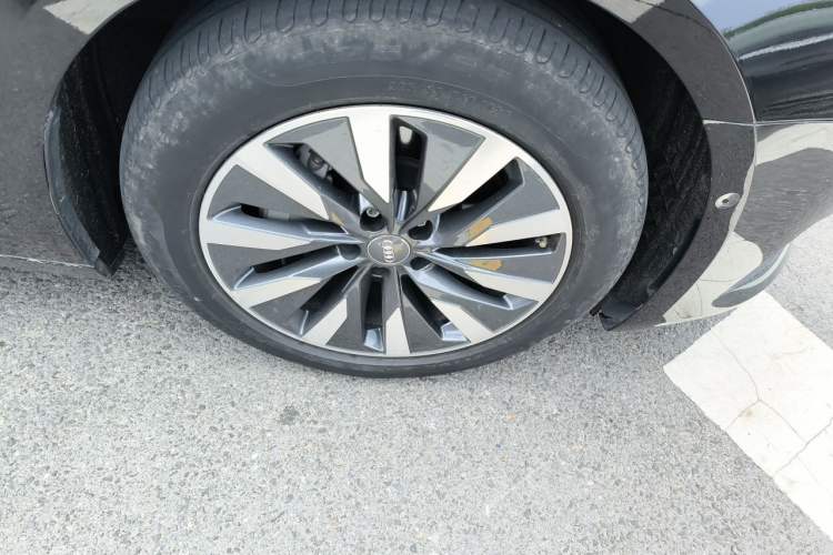 Used Audi A6L 2020 45 TFSI Prestige Elegant Edition Right Front Wheel Hub