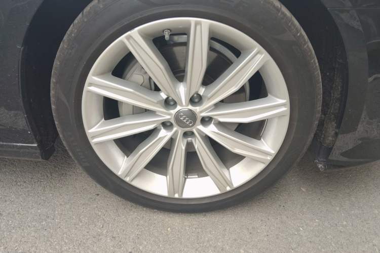 Used Audi A6L 2020 45 TFSI Prestige Dynamic Edition Right Front Wheel Hub