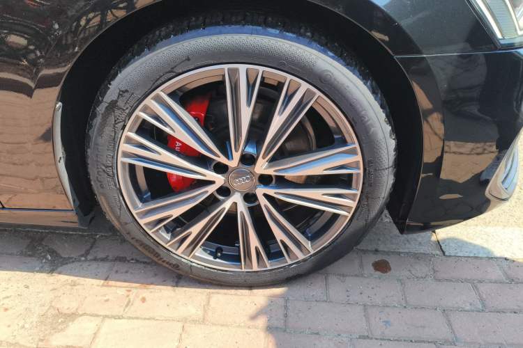 Used Audi A6L 2020 45 TFSI Prestige Dynamic Edition Right Front Wheel Hub