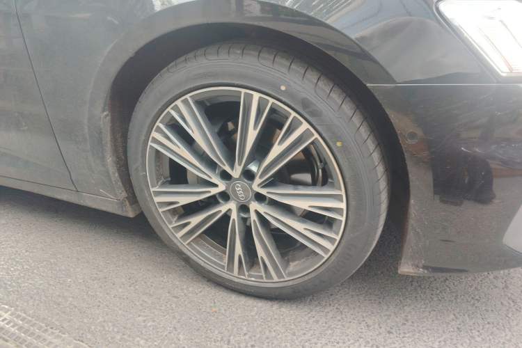 Used Audi A6L 2020 45 TFSI quattro Prestige Dynamic Edition Right Front Wheel Hub