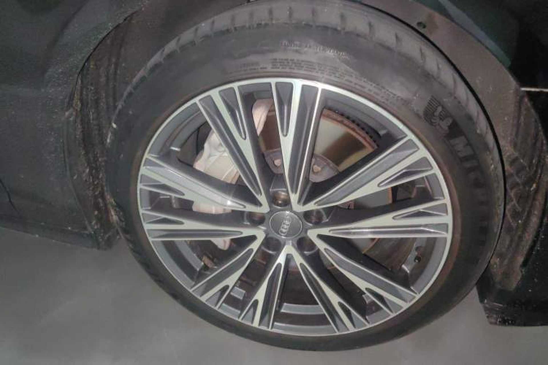 Used Audi A6L 2020 55 TFSI quattro Prestige Dynamic Edition Right Front Wheel Hub