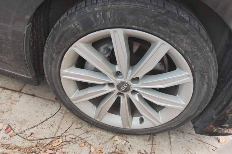 Used Audi A6L 2020 45 TFSI Prestige Dynamic Edition Right Front Wheel Hub