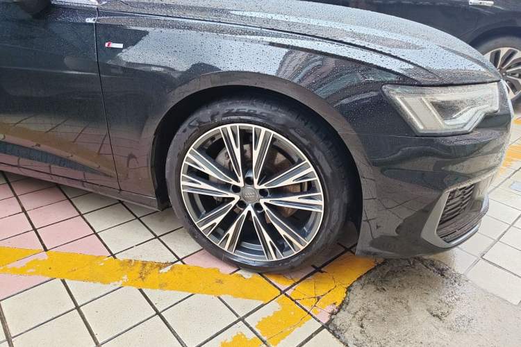 Used Audi A6L 2020 45 TFSI Prestige Dynamic Edition Right Front Wheel Hub
