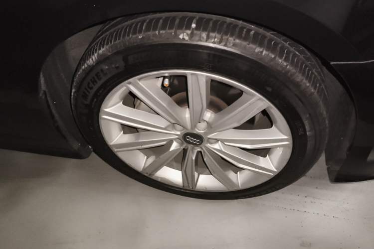 Used Audi A6L 2020 45 TFSI Prestige Dynamic Edition Right Front Wheel Hub