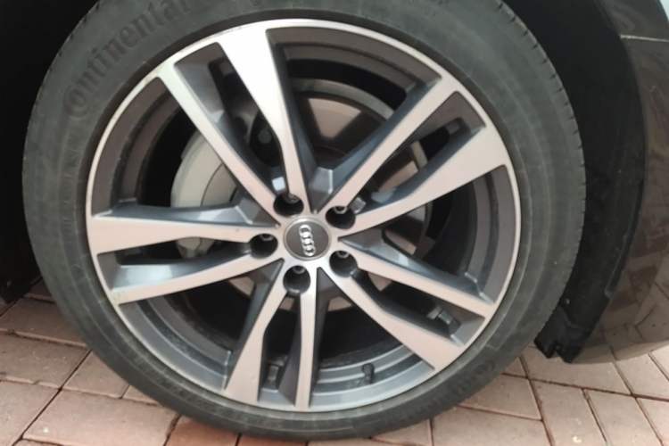 Used Audi A6L 2020 40 TFSI Luxury Prestige Edition Right Front Wheel Hub