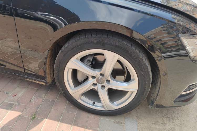 Used Audi A6L 2020 45 TFSI quattro Prestige Elegant Edition Right Front Wheel Hub