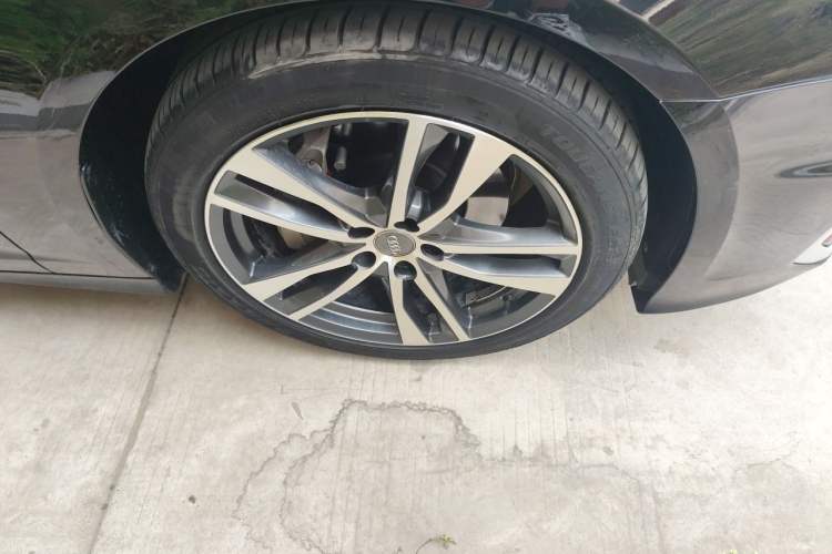 Used Audi A6L 2020 40 TFSI Luxury Dynamic Edition Right Front Wheel Hub