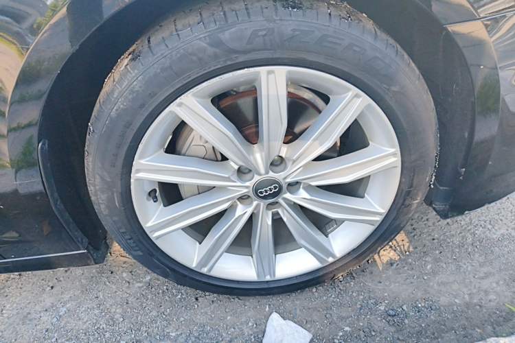 Used Audi A6L 2020 45 TFSI Prestige Dynamic Edition Right Front Wheel Hub