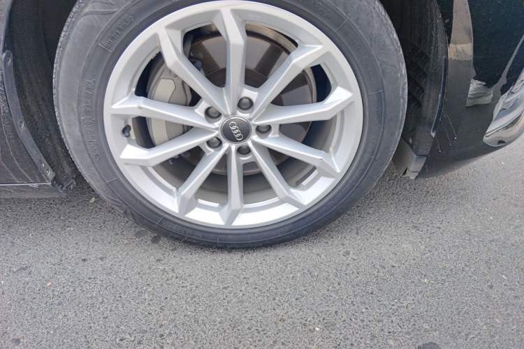 Used Audi A6L 2020 40 TFSI Luxury Prestige Edition Right Front Wheel Hub