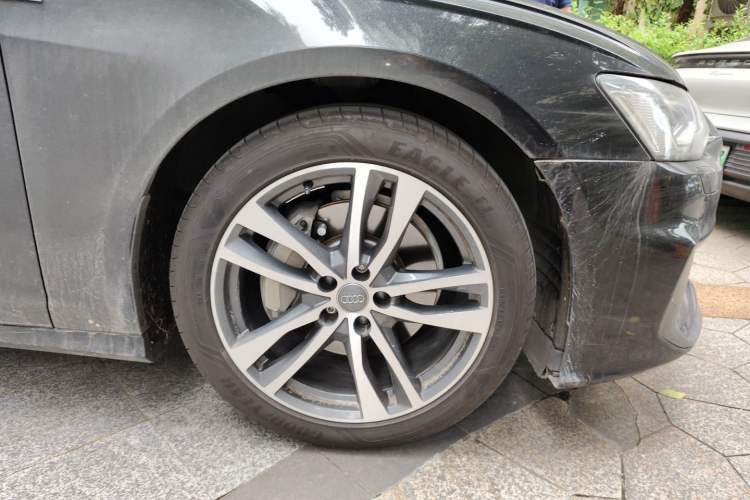 Used Audi A6L 2020 40 TFSI Luxury Dynamic Edition Right Front Wheel Hub