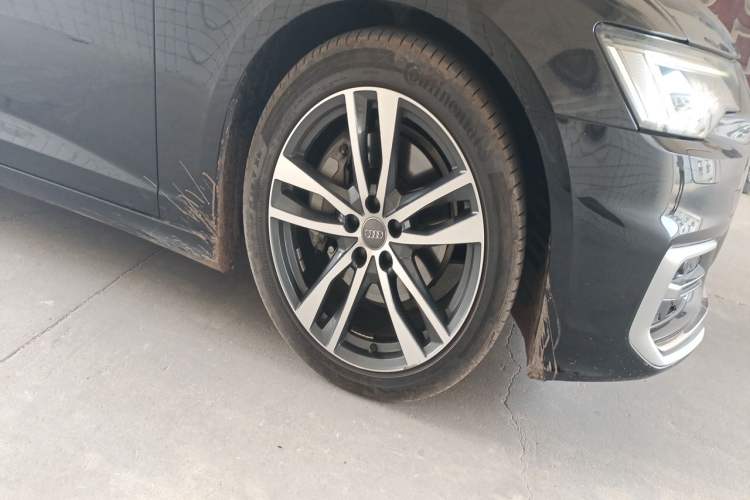 Used Audi A6L 2020 40 TFSI Luxury Prestige Edition Right Front Wheel Hub