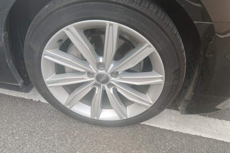 Used Audi A6L 2020 45 TFSI Prestige Dynamic Edition Right Front Wheel Hub