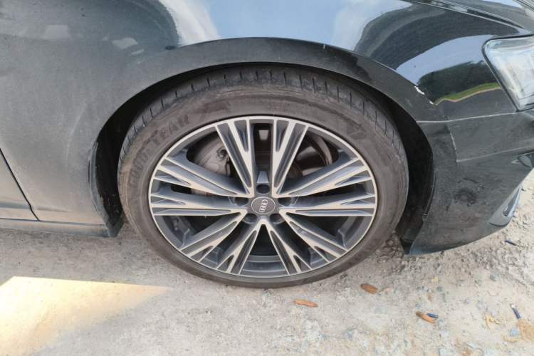 Used Audi A6L 2020 45 TFSI Prestige Dynamic Edition Right Front Wheel Hub