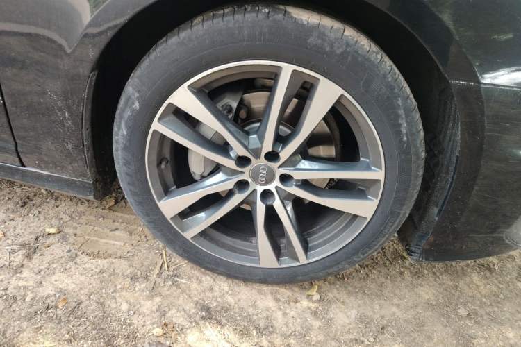 Used Audi A6L 2020 40 TFSI Luxury Dynamic Edition Right Front Wheel Hub