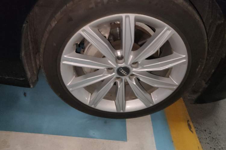 Used Audi A6L 2020 45 TFSI Prestige Dynamic Edition Right Front Wheel Hub
