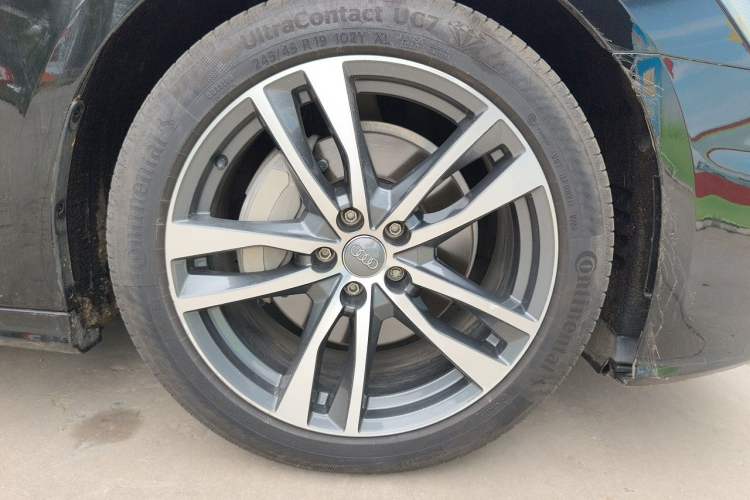 Used Audi A6L 2020 40 TFSI Luxury Prestige Edition Right Front Wheel Hub