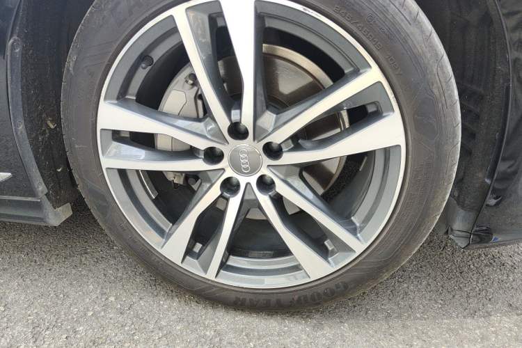 Used Audi A6L 2020 45 TFSI Prestige Dynamic Edition Right Front Wheel Hub
